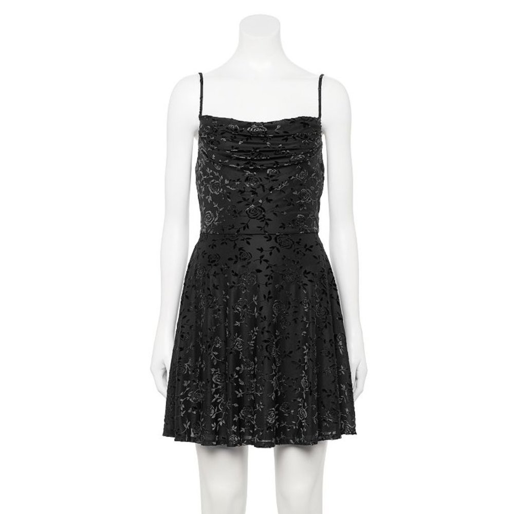 Juniors' Drape Neck Strappy Skater Dress size Large